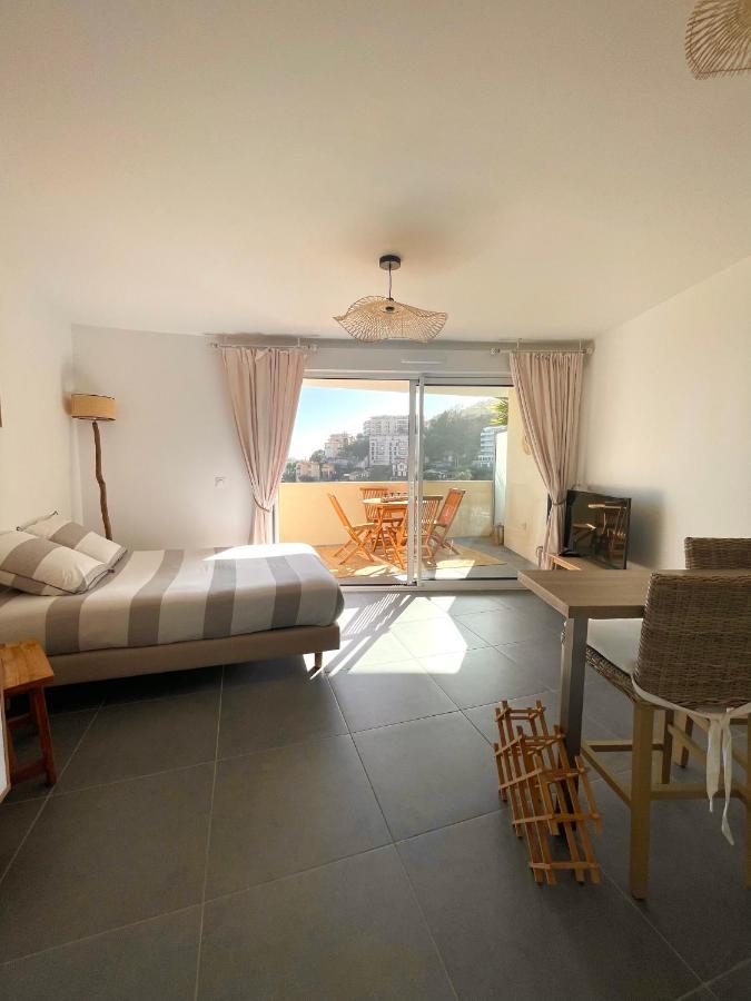 Luxueux Studio Neuf - Frontiere Monaco - Piscine - Parking Prive Екстериор снимка